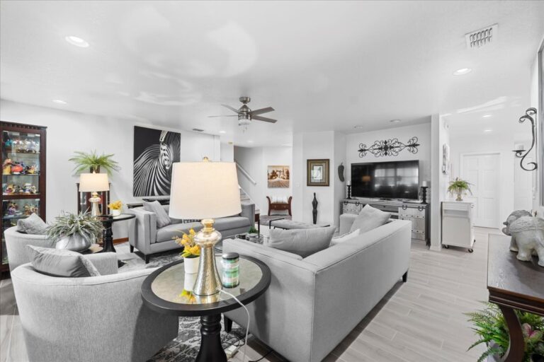 026-Family Room
