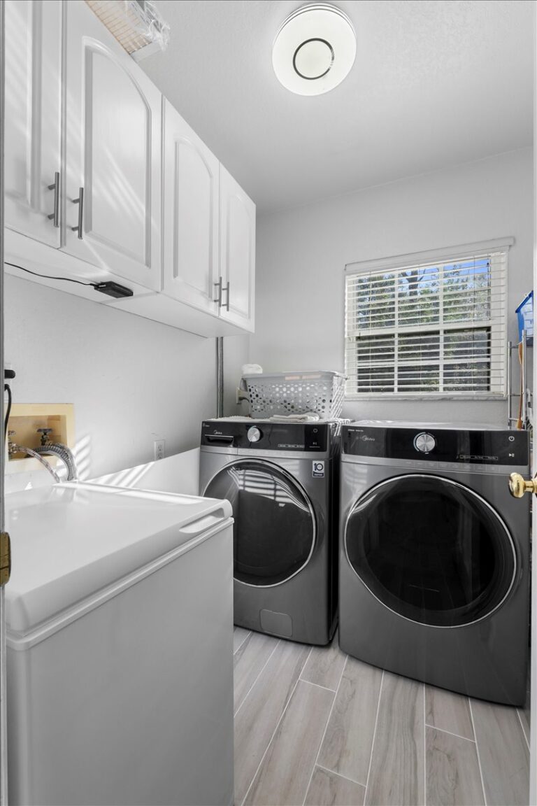 054-Laundry