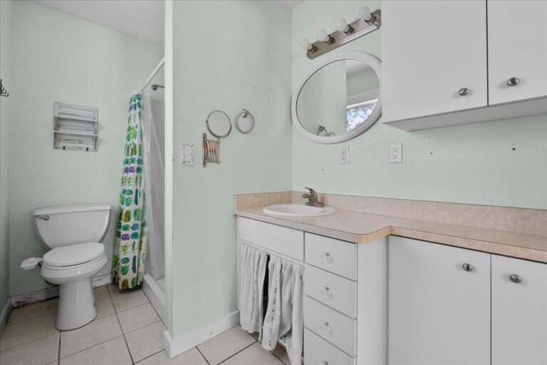 22-Primary Bathroom