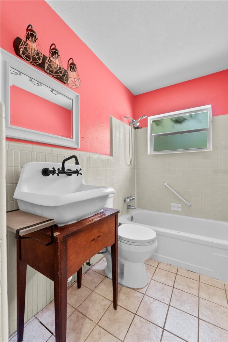 29-Bathroom 2