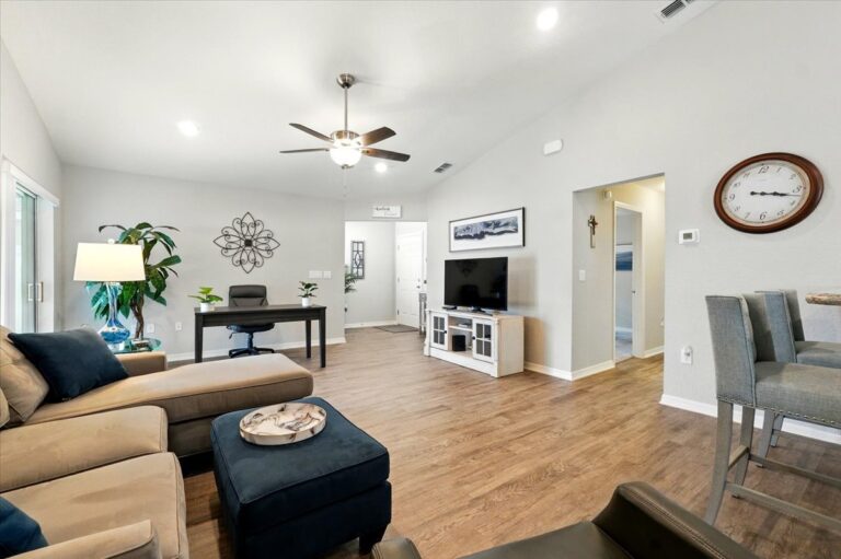 022-Living Room