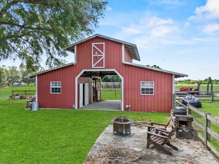 25-Barn