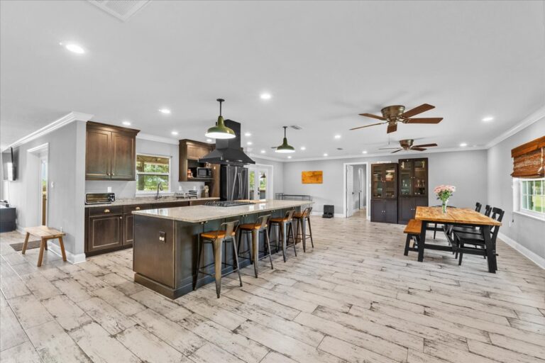 29-Kitchen to Dining