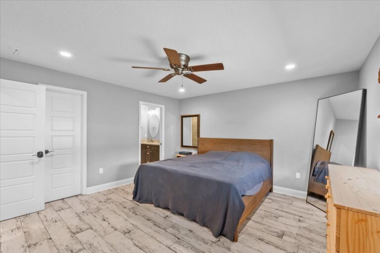 43-Primary Bedroom