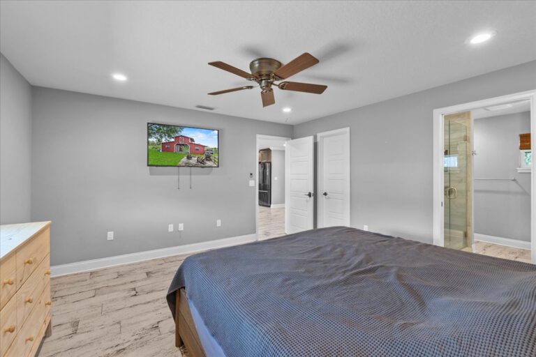 45-Primary Bedroom-new