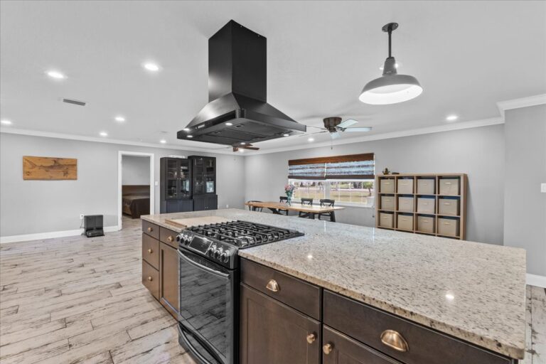 52-Kitchen Countertop