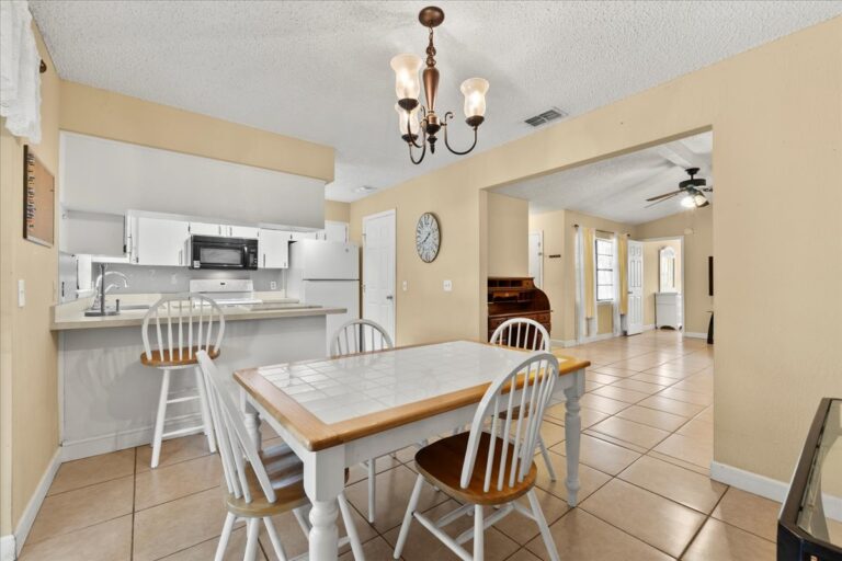16-Dining to Kitchen