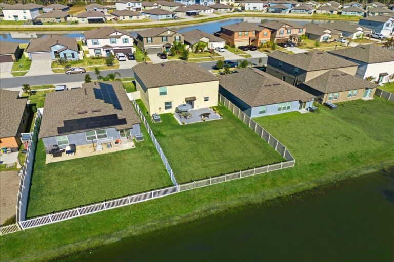 25-Aerial Back Grass