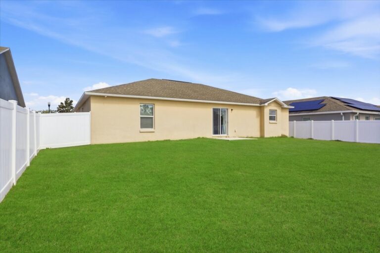 14-Exterior Back NEW