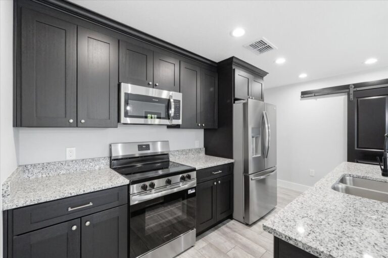 21-Kitchen