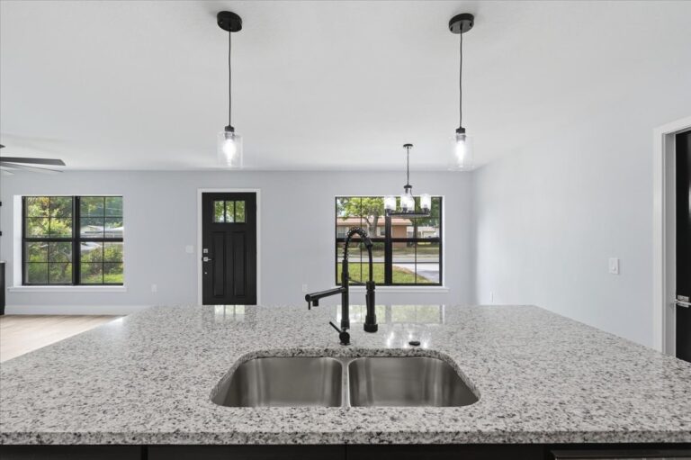 23-Kitchen