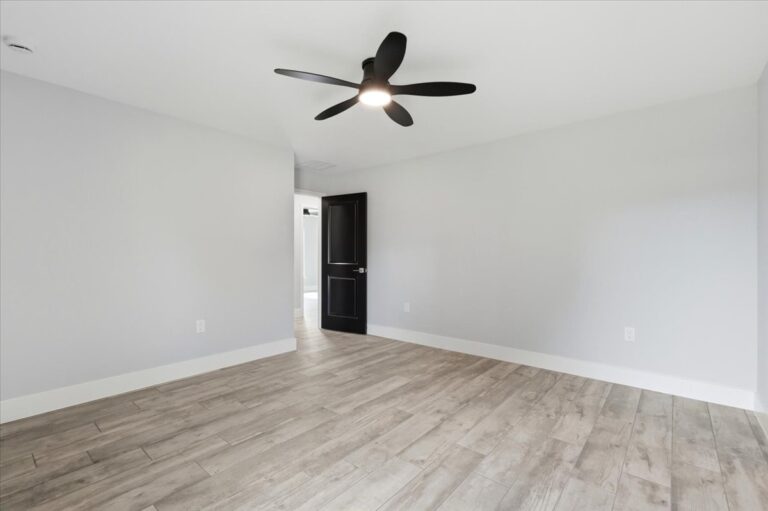 25-Primary Bedroom