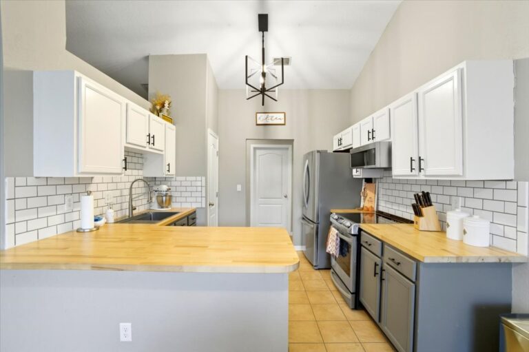 31-Kitchen