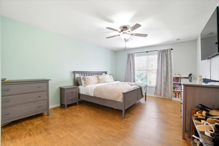 33-Primary Bedroom