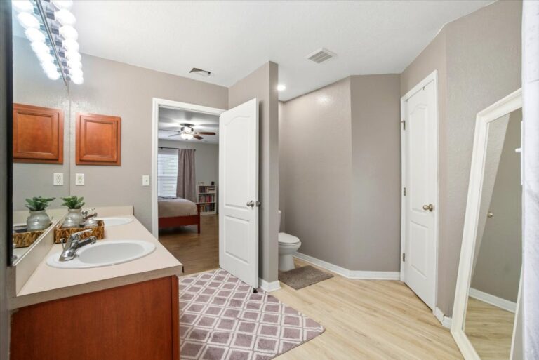 39-Primary Bathroom