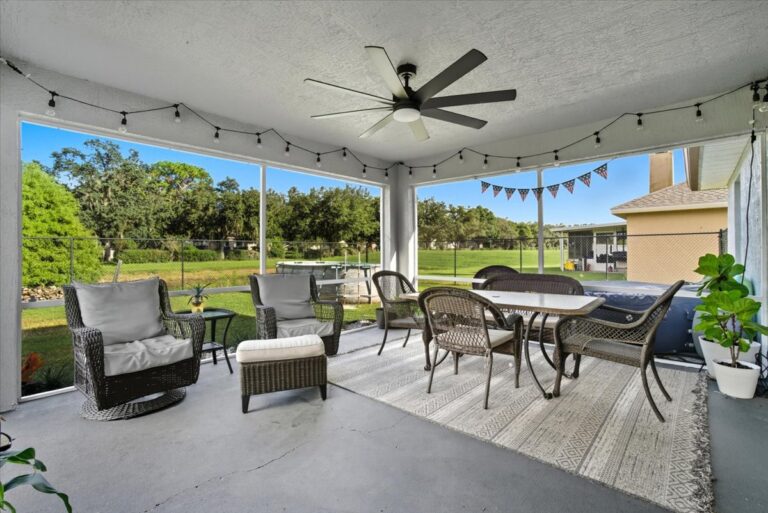 53-Covered Patio
