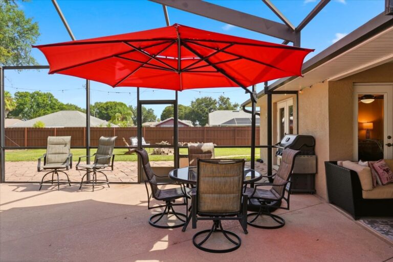 57-Screened Porch