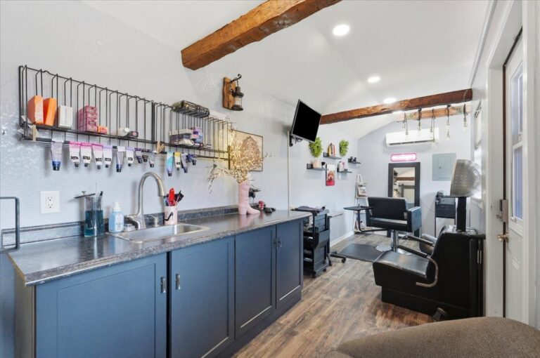70-Barber Suite