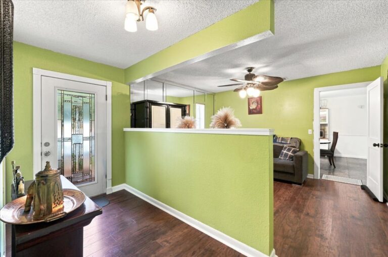 18-Foyer to Living
