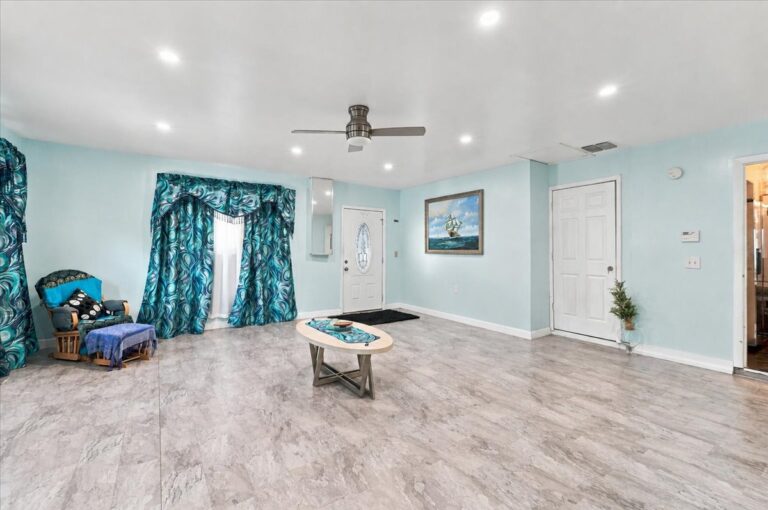 21-Family Room