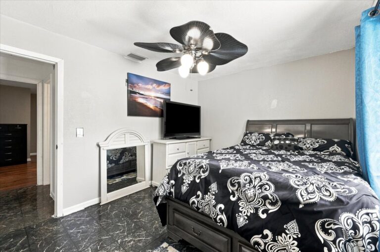 52-Bedroom 3